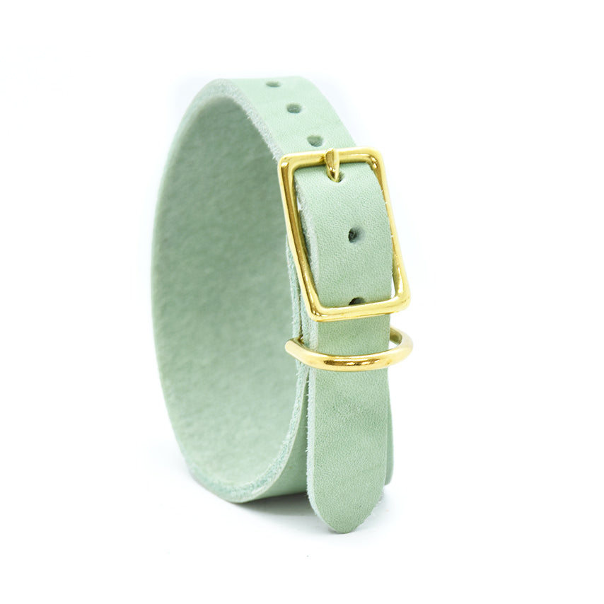 CLASSIC WIDE Fettleder Windhundhalsband | Maßgefertigt & robust