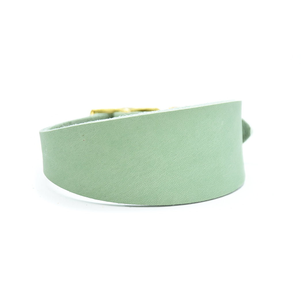 CLASSIC WIDE Fettleder Windhundhalsband | Maßgefertigt & robust