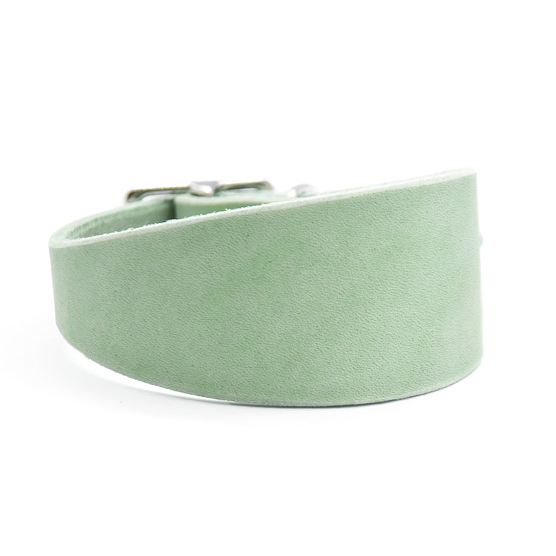 CLASSIC WIDE Fettleder Windhundhalsband | Maßgefertigt & robust