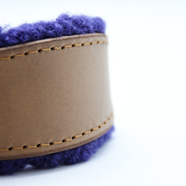 TEDDY Windhundhalsband | gepolstertes Lederhalsband mit Teddyfleece
